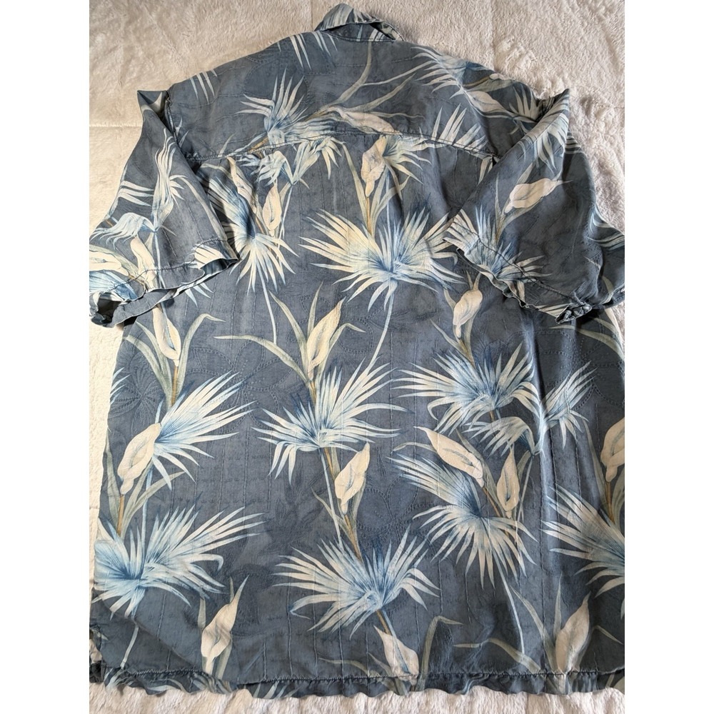 Tommy Bahama Hawaiian 100% Silk Shirt Men L Blue Floral Button Up Pocket - Picture 2 of 7